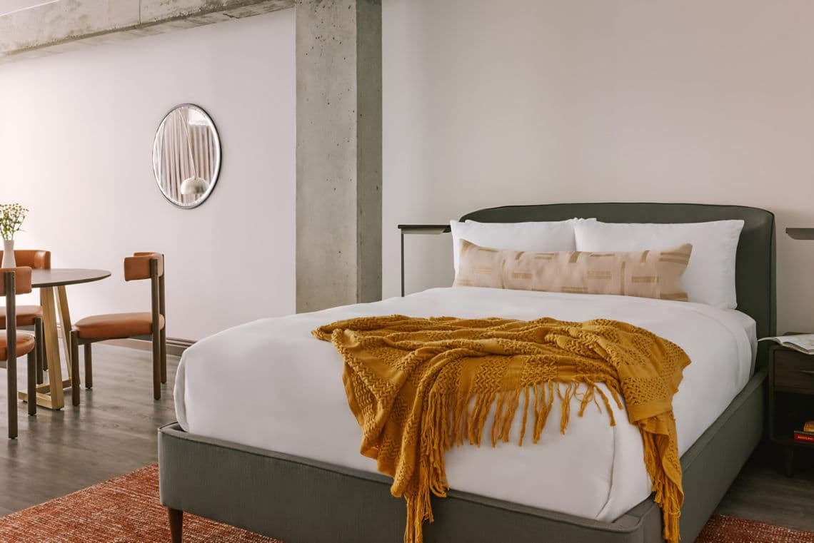 Studio Apartment at Nester Finn Brésoles